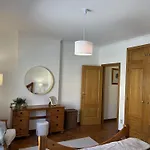 Moradia V2 - 200m Da Da Oura - Santa Eulália *