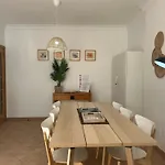 Moradia V2 - 200m Da Da Oura - Santa Eulália *