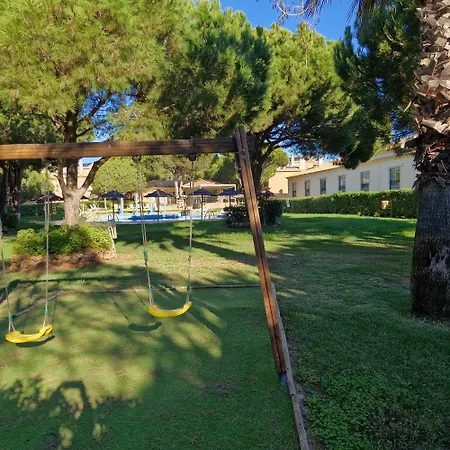 Moradia V2 - 200m Da Da Oura - Santa Eulália Appartamento