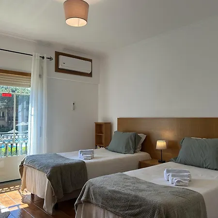 Moradia V2 - 200m Da Da Oura - Santa Eulália *