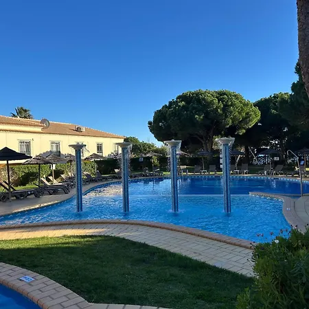 Moradia V2 - 200m Da Da Oura - Santa Eulália Appartamento *