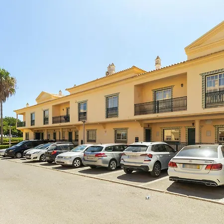 Appartement Moradia V2 - 200m Da Da Oura - Santa Eulalia