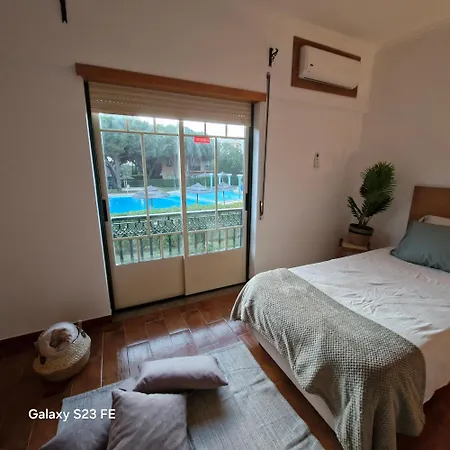 Moradia V2 - 200M Da Praia Da Oura - Santa Eulalia Apartmán *