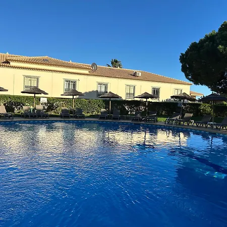 Appartement Moradia V2 - 200m Da Da Oura - Santa Eulalia *