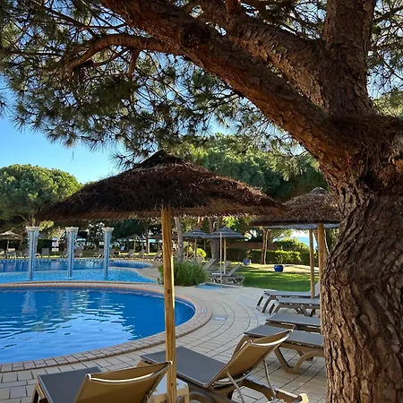 Moradia V2 - 200m Da Da Oura - Santa Eulalia Appartement *