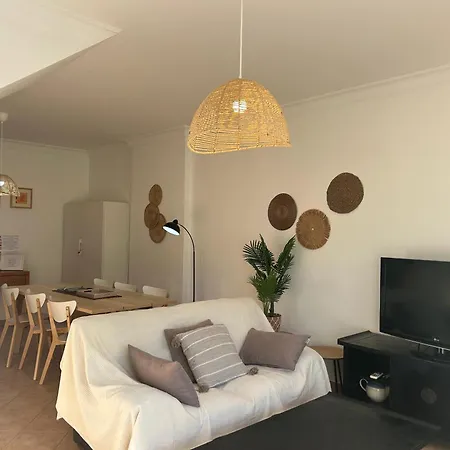 Apartment Moradia V2 - 200m Da Da Oura - Santa Eulalia *