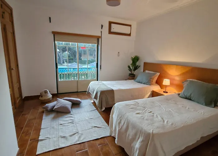 Moradia V2 - 200m Da Da Oura - Santa Eulalia * Albufeira