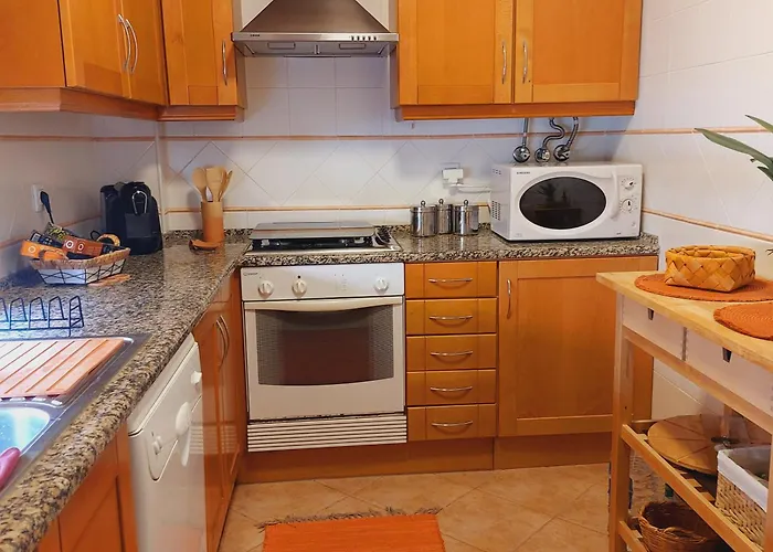 Moradia V2 - 200m Da Da Oura - Santa Eulalia *