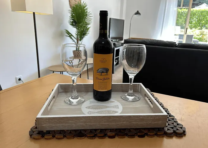 Moradia V2 - 200m Da Da Oura - Santa Eulalia Apartment