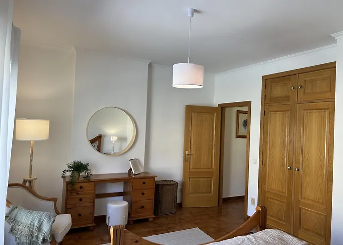 Moradia V2 - 200m Da Da Oura - Santa Eulalia *