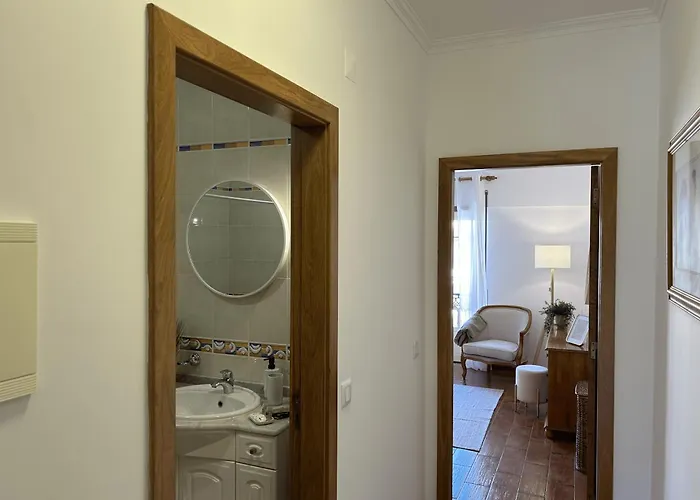 Apartment Moradia V2 - 200m Da Da Oura - Santa Eulalia