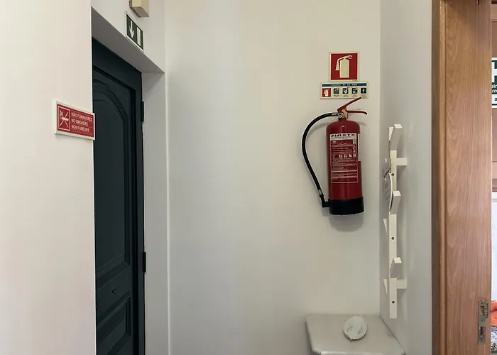 Moradia V2 - 200m Da Da Oura - Santa Eulalia Apartment *