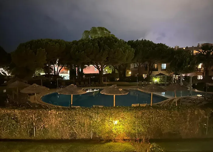 Moradia V2 - 200m Da Da Oura - Santa Eulalia Apartment Albufeira