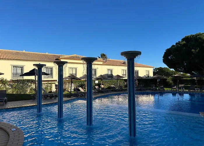 Moradia V2 - 200m Da Da Oura - Santa Eulalia Apartment *