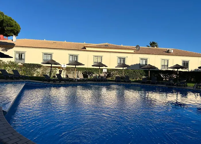 Moradia V2 - 200m Da Da Oura - Santa Eulalia