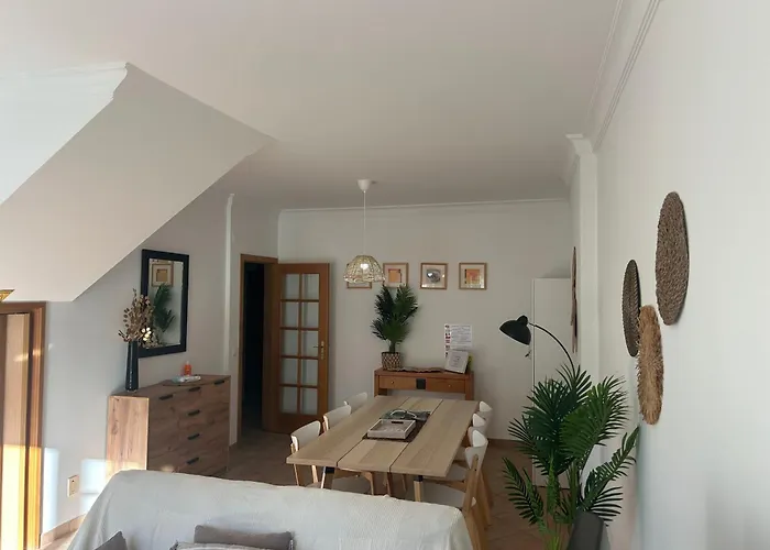 Moradia V2 - 200m Da Da Oura - Santa Eulalia Apartment *