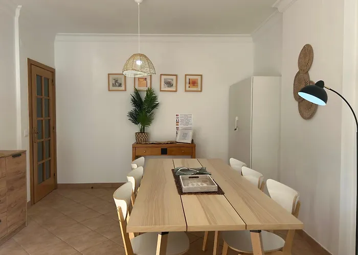 Moradia V2 - 200m Da Da Oura - Santa Eulalia *